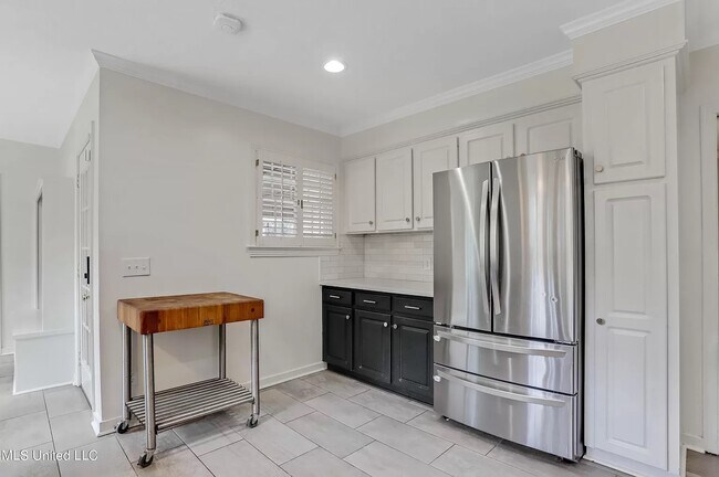 Foto del edificio - 2123 Southwood Rd