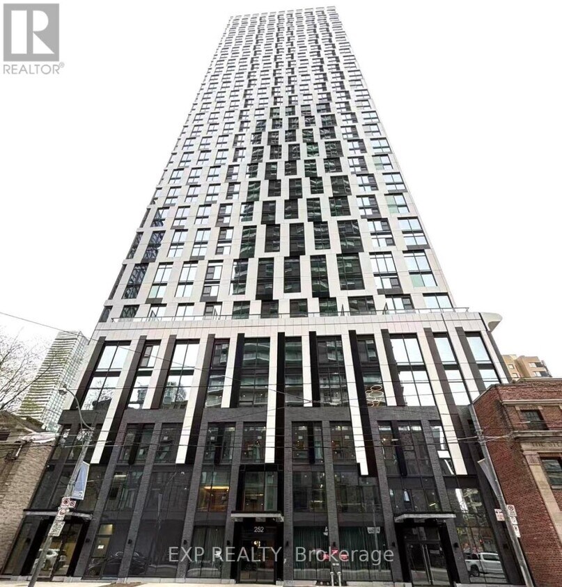 Photo principale - 252-1252 Church St