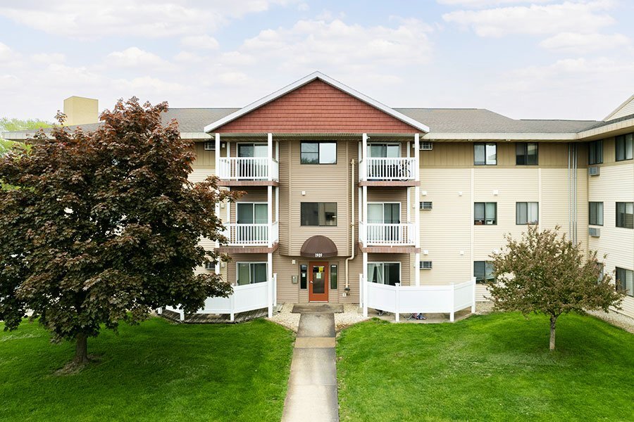 WEDGEWOOD COMMONS Apartments in La Crosse, WI