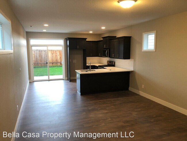 Foto del edificio - 3 br, 2.5 bath House - 226 East Wayno Way