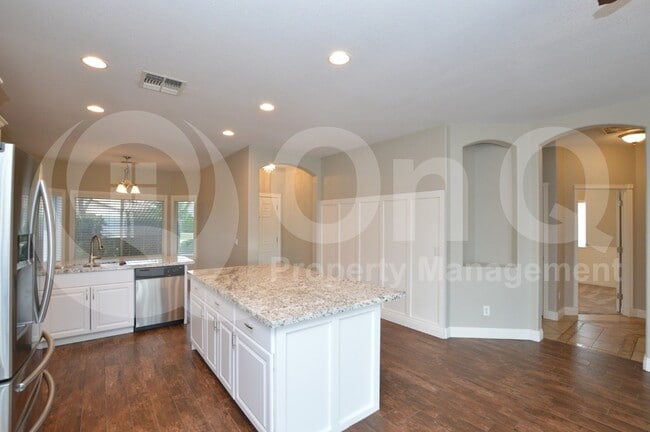 Foto del edificio - 3701 E Derringer Way