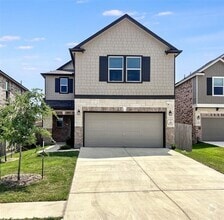 Building Photo - 601 Logan James Ln
