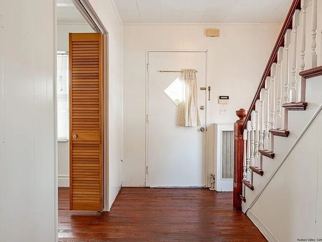 Foto del edificio - 2 Bedroom Single-Family Home, Newburgh