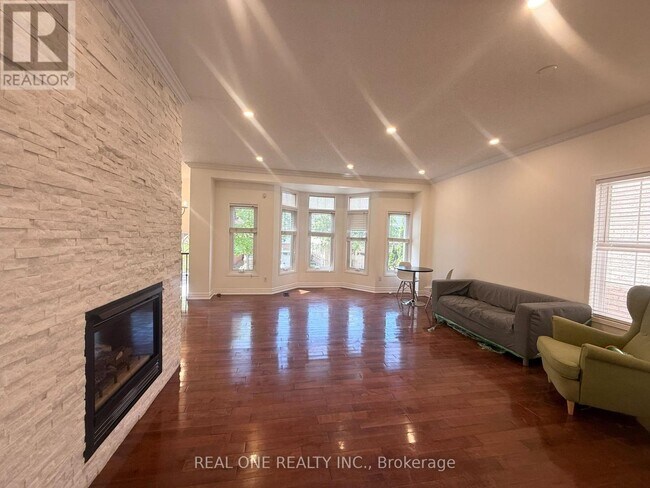 Building Photo - 93 Brunswick Ave