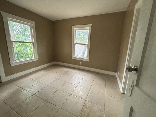 Photo - We accept section 8 House