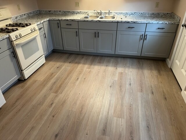 Kitchen New Floor - 57 Bradstreet Ln