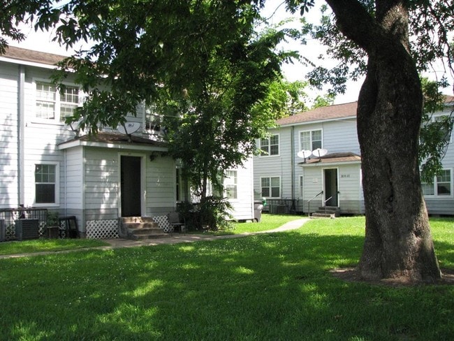 Building Photo - 3019 Truxillo St