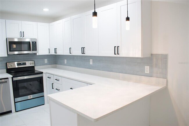 Building Photo - 5014 Dr. M.L.K. Jr St S