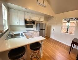 Foto principal - 2956 4th Ave