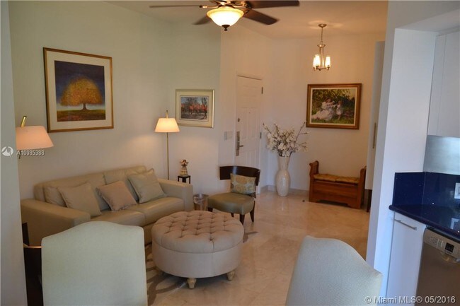 Building Photo - 15112 Fisher Island Dr