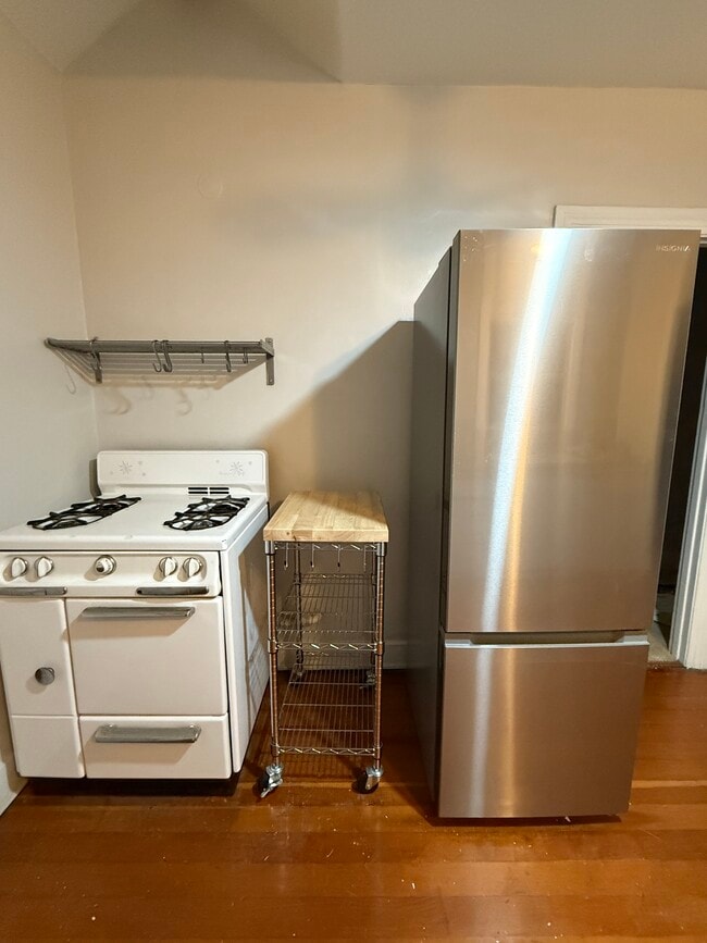 Foto del edificio - 1137 Keniston Ave