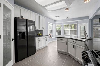 Building Photo - 47 N Winterport Cir