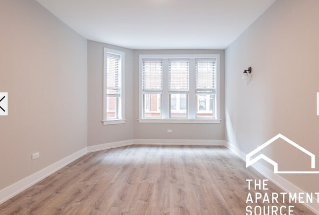 Photo - 550 W Aldine Ave Apartment