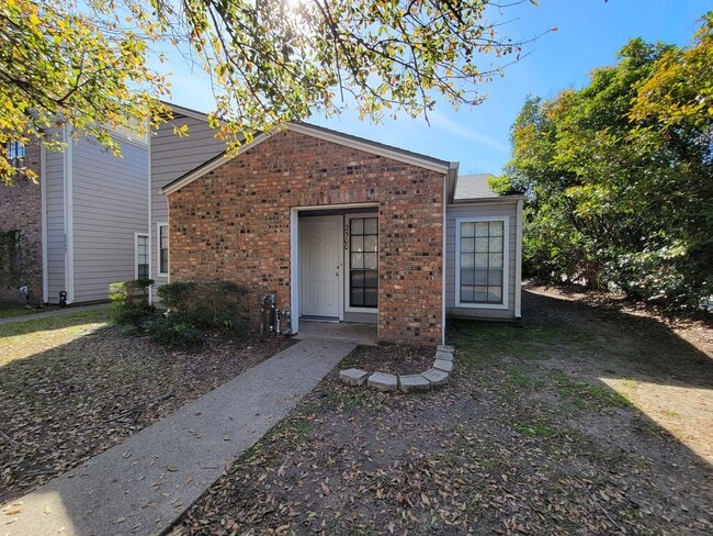 Foto del edificio - College Station -   2 bedroom / 2 bath Tow...
