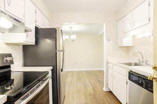 Interior Photo - Wexford Village