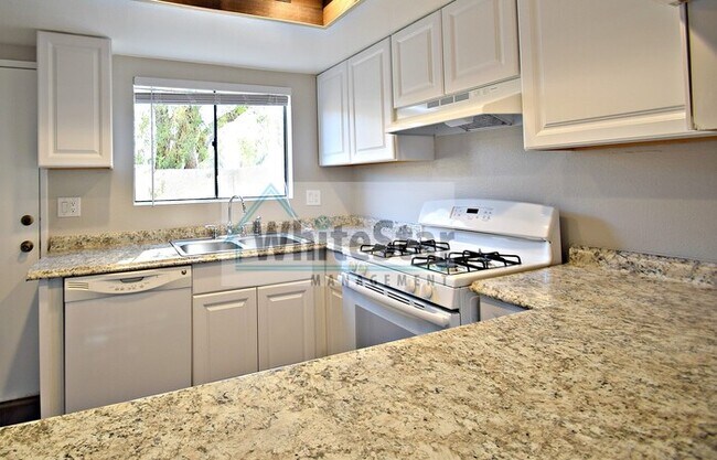 Foto del edificio - 34177 Emily Way
