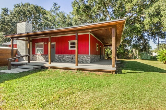 Building Photo - New Rental!