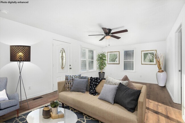 Foto del edificio - 657 W Swanzey Rd