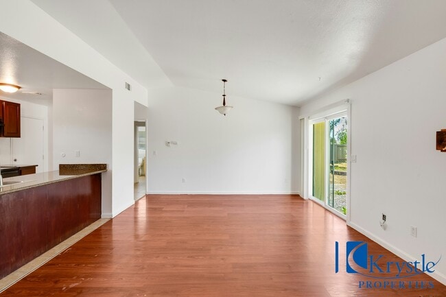 Building Photo - 118 Percheron Ct