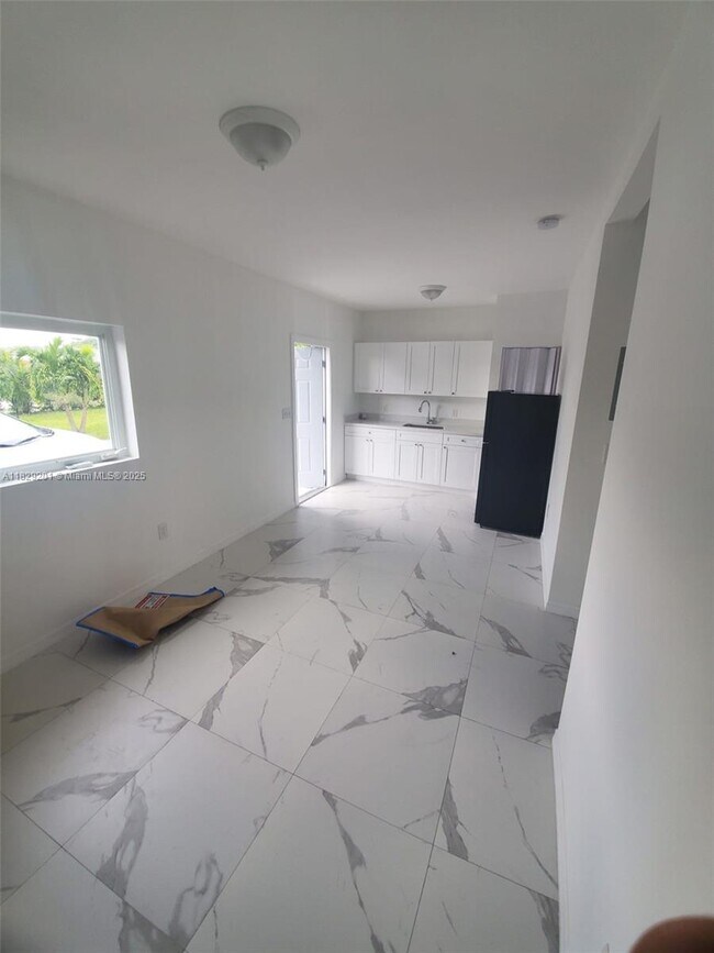 Foto del edificio - 1718 SW 57th Ave