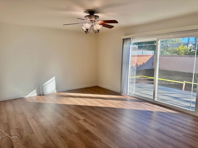 Foto del edificio - 20334 Callaway Ave