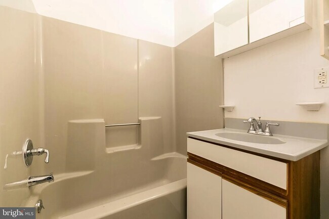 Foto del edificio - 944 New Market St