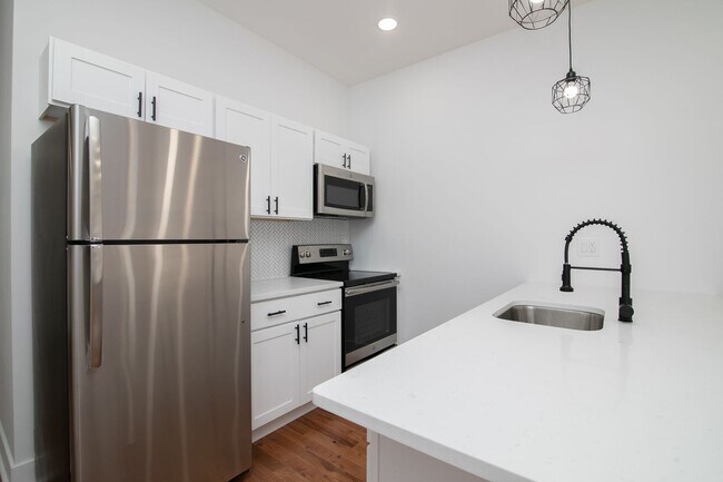 Foto del edificio - 3033 W Diamond St