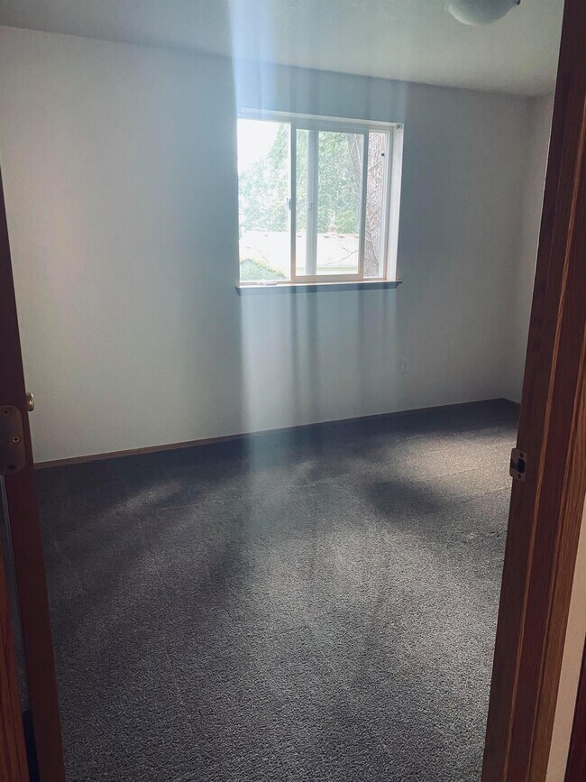 Foto del edificio - 377 Madrona Ave SE