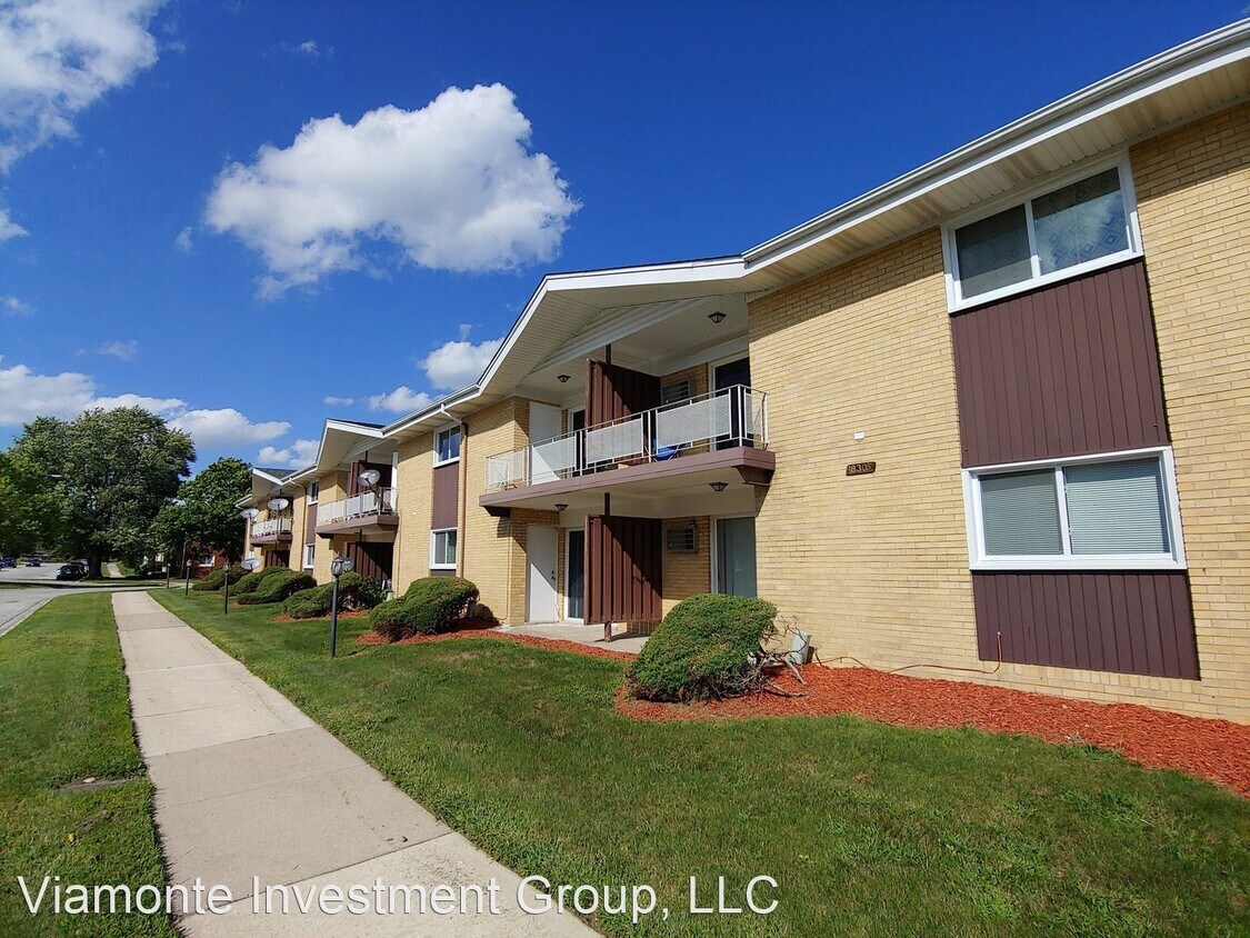 Foto principal - 18305 Exchange Ave