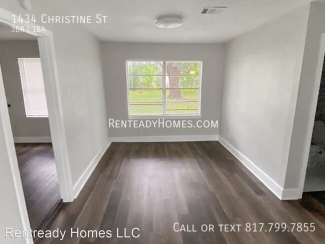 Building Photo - 3 br, 2 bath House - 1434 Christine St
