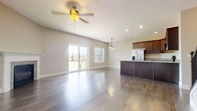 Building Photo - 752 Sedgegrass Dr