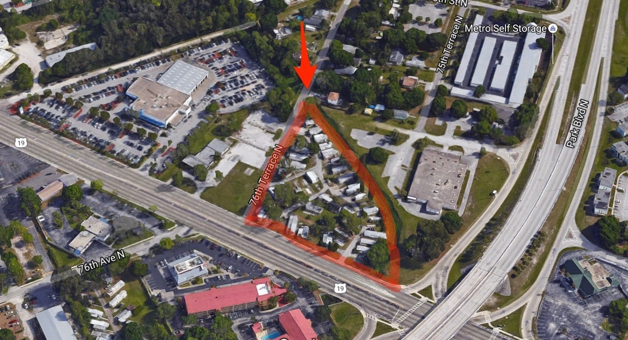 Pine Ridge Trailer Court Apartments in Pinellas Park, FL