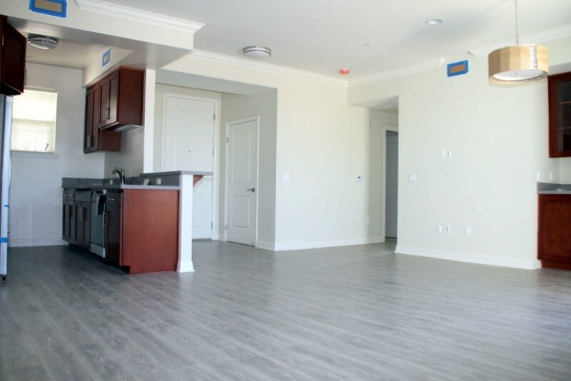 Foto del edificio - 12345 Chandler Blvd