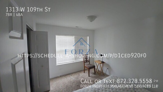 Foto del edificio - 1313 W 109th St