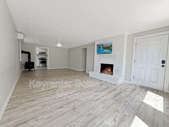 Foto del edificio - 2829 N Bogus Basin Rd