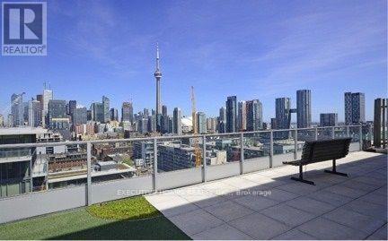 Photo du bâtiment - 700-1700 King St W