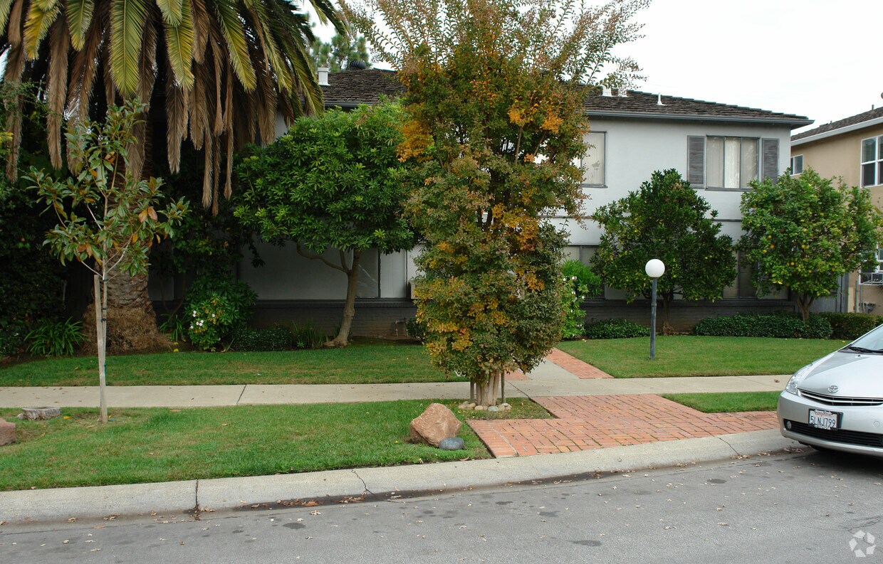 Foto del edificio - West Park Apartments