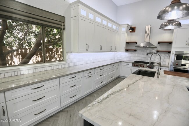Foto del edificio - 1084 W Enfield Pl