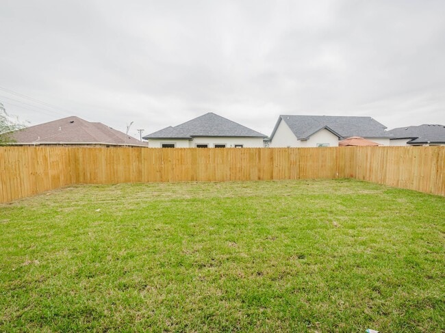 Building Photo - 477 Arboleda Ln