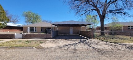 Building Photo - 1515 S Abilene Ave