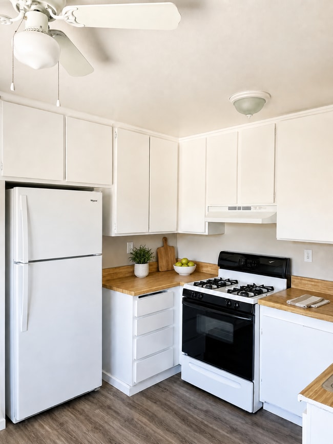 Building Photo - 16358 Pebble Beach Dr