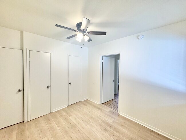 Foto del edificio - 5419 Harold Way