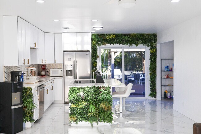 Foto del edificio - 5905 Triphammer Rd