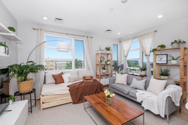 Foto del edificio - 1691 Commonwealth Ave