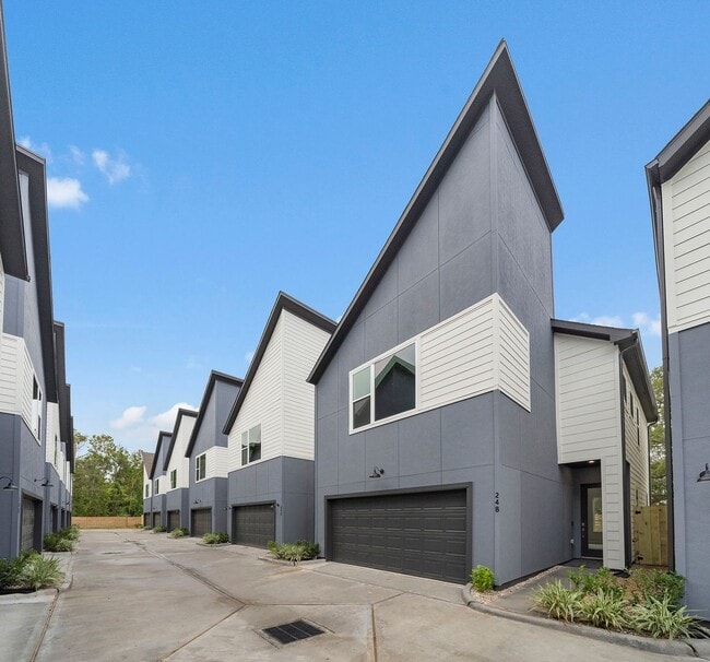 Foto del edificio - 3 Bed 2.5 Bath New Construction Available NOW!