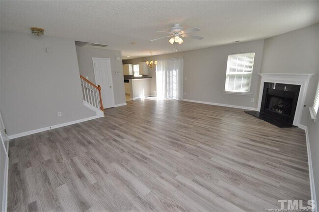 Foto del edificio - 5909 Rivercliff Ct