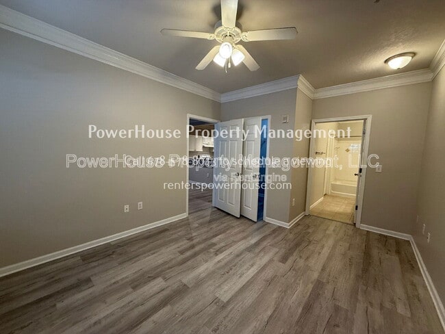 Building Photo - 1850 Cotillion Dr