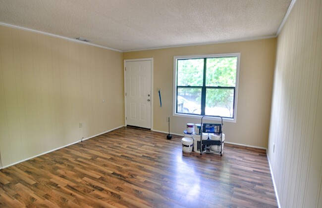 Building Photo - 106 Forsyth Dr