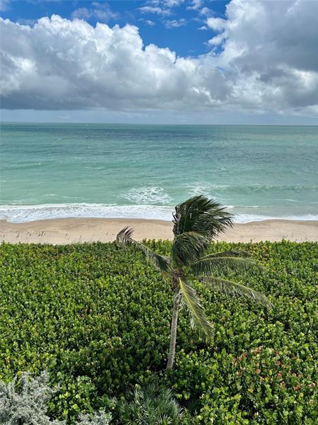 Primary Photo - 9940 S Ocean Dr