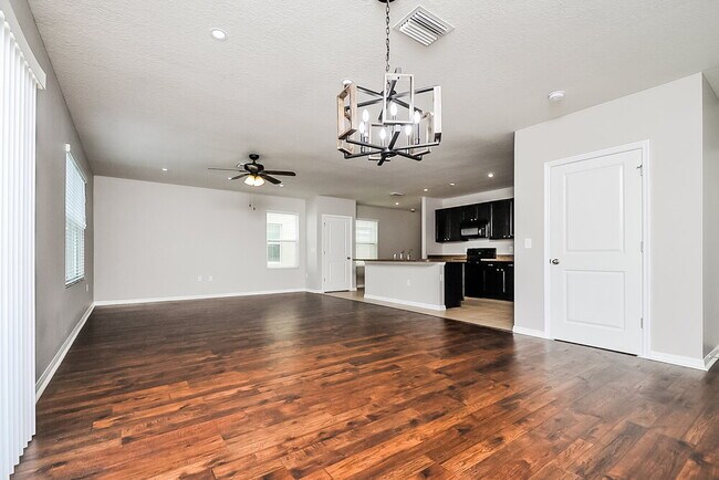 Foto del edificio - 10136 Geese Trail Cir